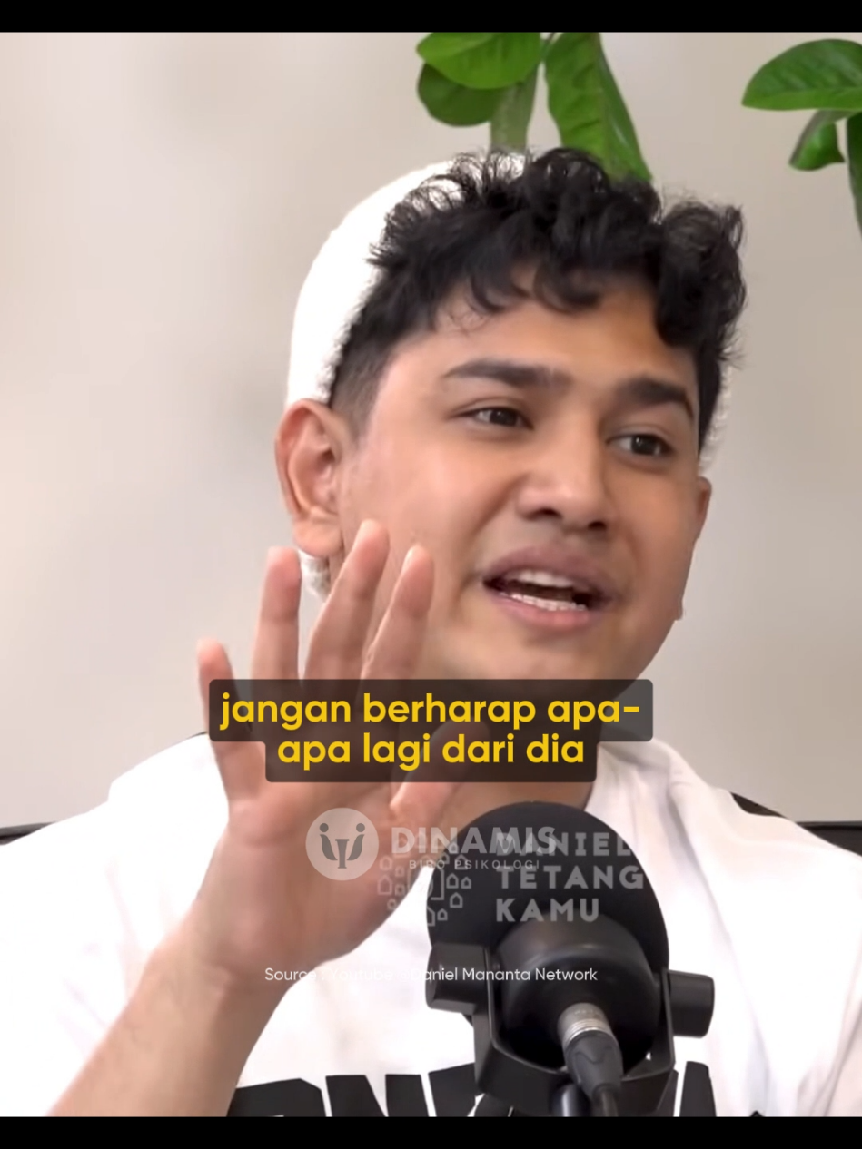 jangan meletakkan semua harapanmu pada orang lain yaa..😊💖 #Dinamis #DinamisBiroPsikologi #ForYourPage #ForYourFeed 