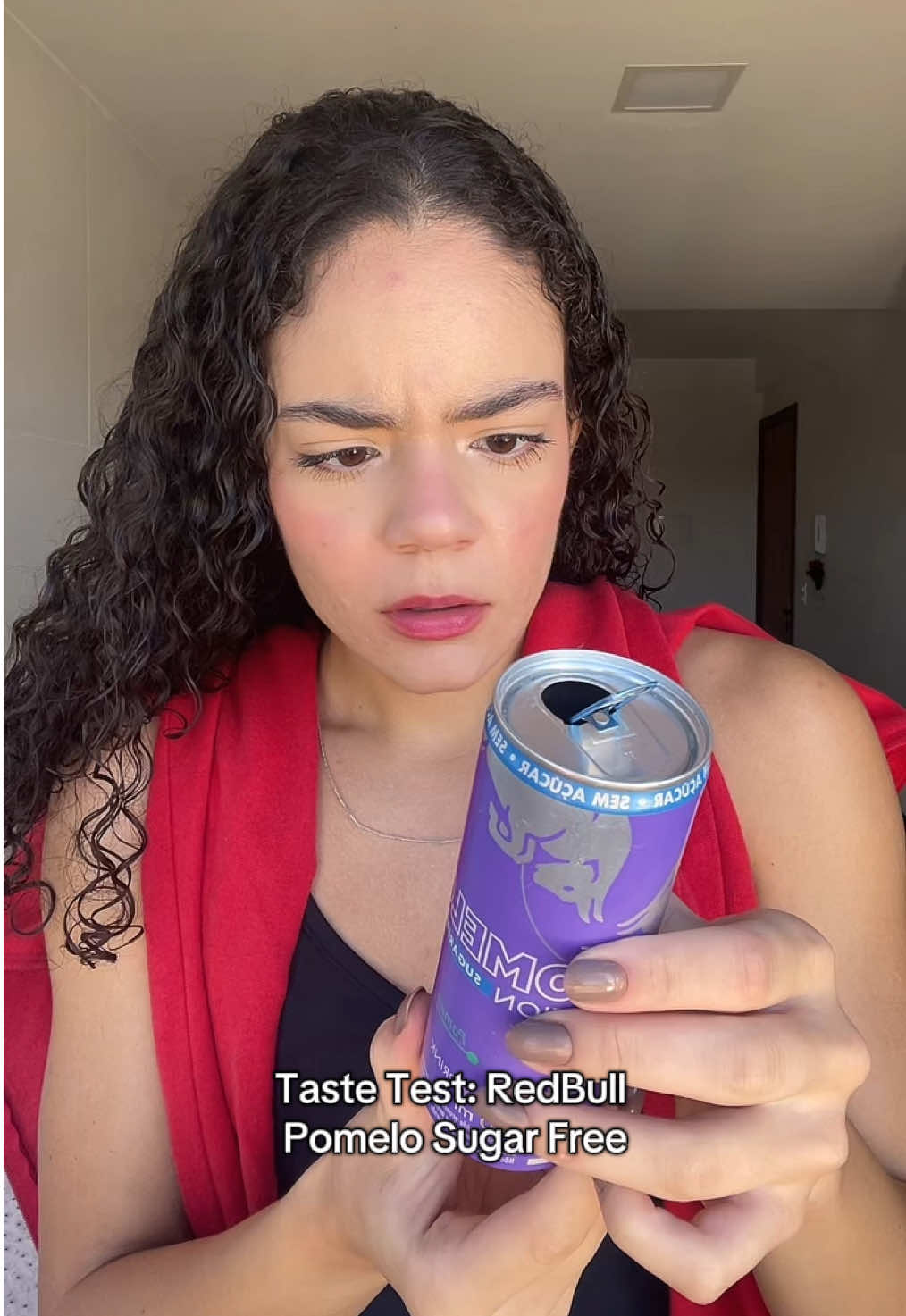 Se é novidade ou não, eu não sei… mas tomaria doses absurdas disso com certeza. Testemunha de energético, lembra?!✋🏼😛 #redbull @Red Bull #energydrink #energetico #pretreino #suplementos 
