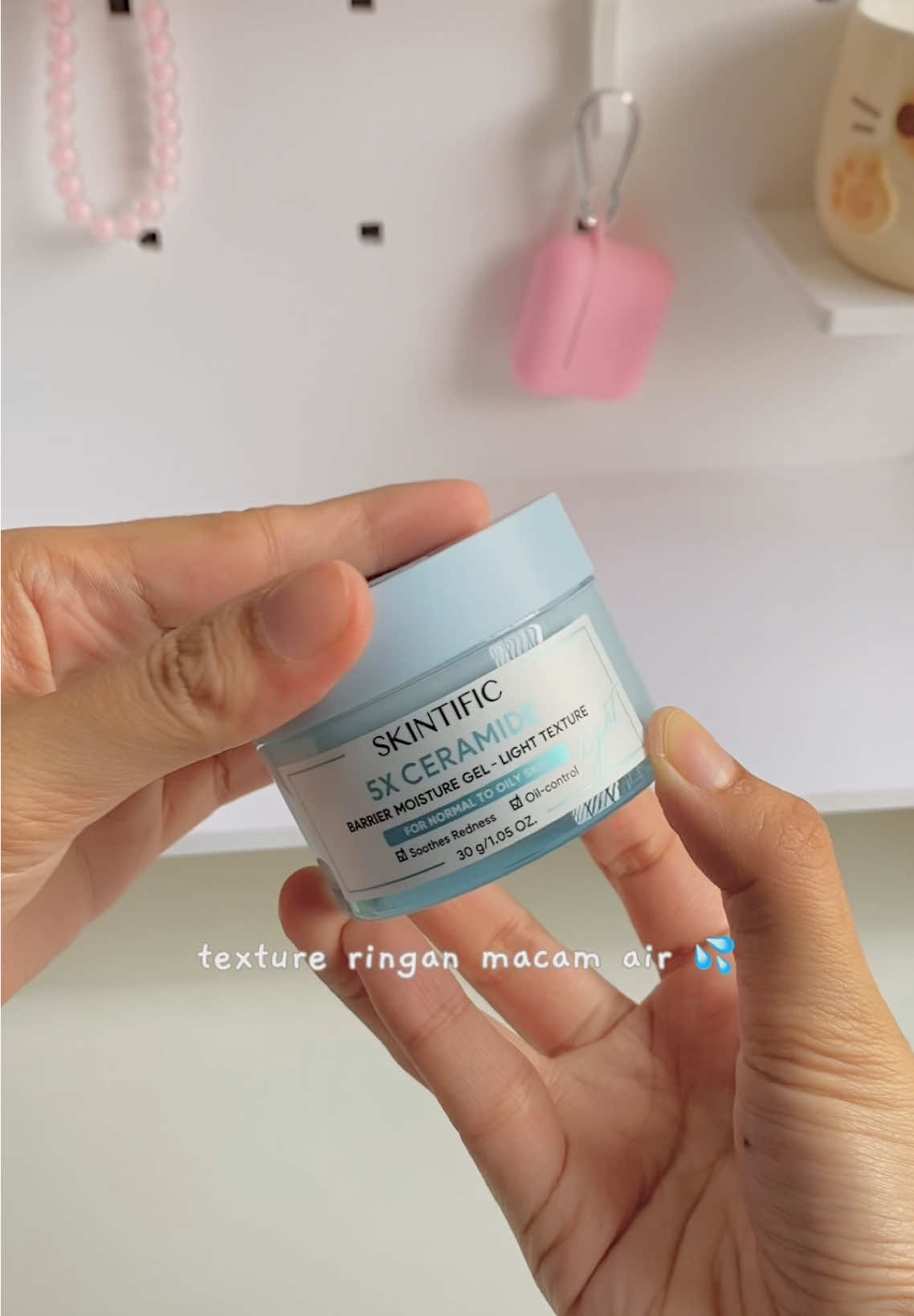 yang ni tekstur dia lebih light, sangat sesuai untuk kulit berminyak #skintific #skintificmy #skintificpromo #ceramidemoisturizer #racuntiktok 