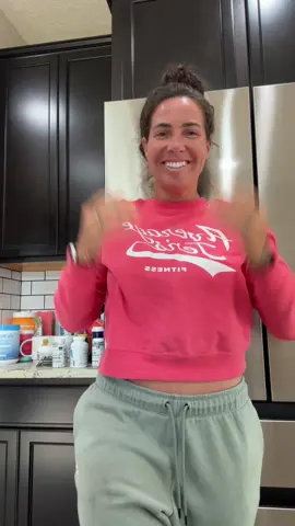 If someone on the street walked up to me and told me they lost 100 pounds through diet & exercise, I would literally be wowed & would immediately tell them how incredible they were.  So why can’t I feel that way for myself sometimes?  More often than not I find myself comparing my progress to others. Or comparing my body to one of the incredible women that I follow here in the fitness space, instead of being proud of my own hard work and progress. So this morning when I caught a glimpse of myself in the oven glass while getting my daughter off to school & had a little voice say “HEY!! Look at you!! You did it!”……. I wanted to stop and document it.  I am an empath through & through so feeling extreme pride & happiness for others comes easy.  But for some reason when it comes to myself, I have a hard time feeling that pride.  It’s something I really want to work on, so I’m starting here by posting this 🫶🏼 