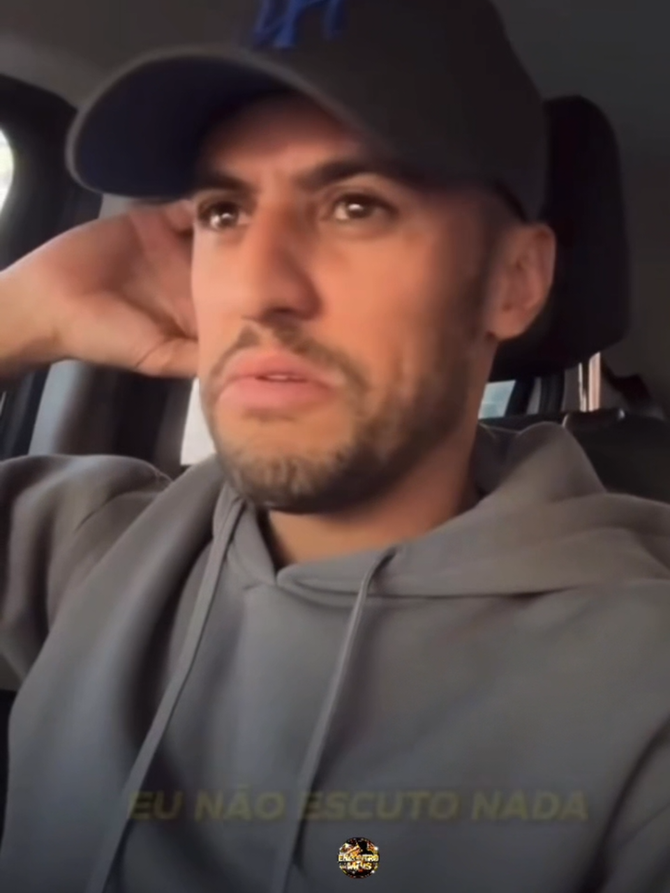 solta a oreia 🤣 o cara não pode chegar em casa que a mulher ia chegar e blá blá blá 🤣🤣🤣 #wesleyalemao  #engracado #crescernotiktok #viralizarnotiktok 