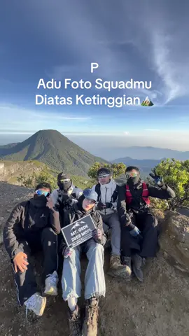 🏔️🏔️🏔️🍀🍀🍀 #pendakigunung #pendakifomo #mountain #gedepangrango #promomakanmerdeka #fyp 