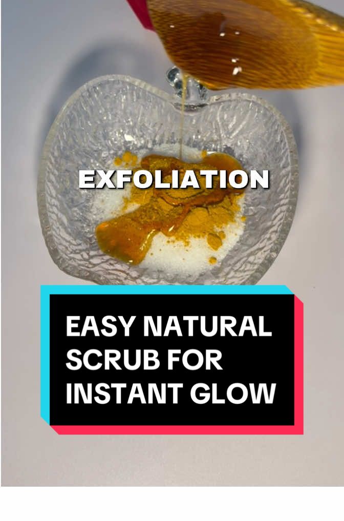 How to exfoliate skin naturally with honey and turmeric. Best natural scrub for soft and clear skin. #facemask #naturalscrub #softskin #glowingskin #honeybenefits 