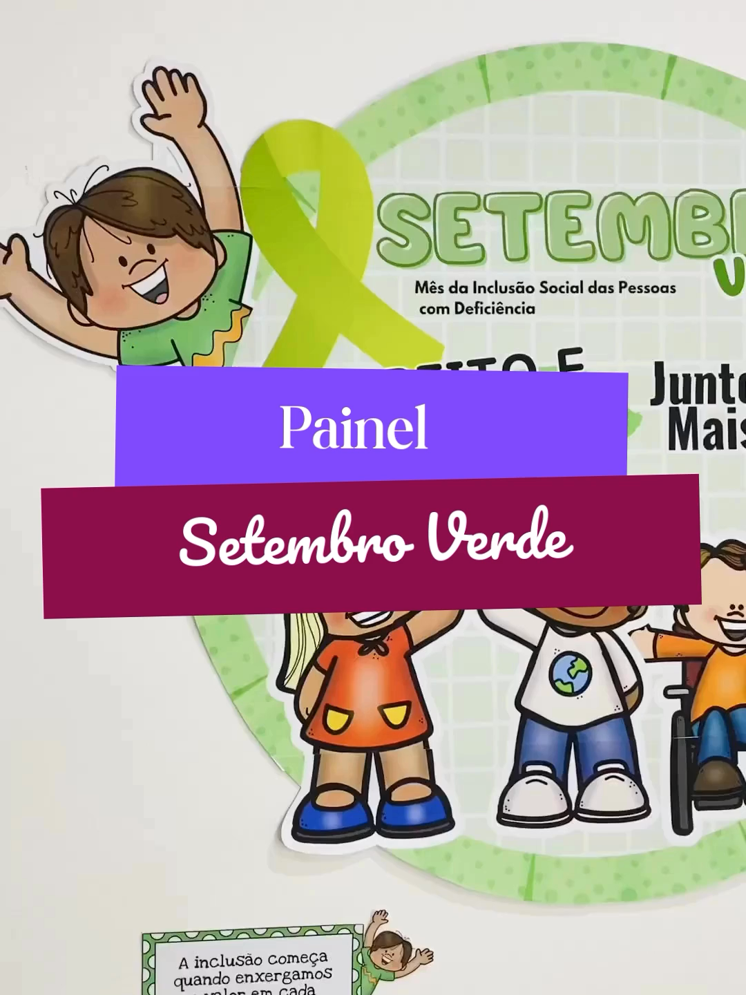 💚 Setembro Verde chegou! E com ele, uma chance única de transformar sua sala de aula em um espaço de inclusão, empatia e respeito. 🌱✨ Com o Kit Painel Setembro Verde você leva: ✅ Painel redondo (1,10m) com mensagens inspiradoras ✅ Livrinho “Vamos Falar de Inclusão” 📖 ✅ Mini livro para colorir 🖍️ ✅ Folder informativo 📰 ✅ Tag pirulito 🍭 💡 Ideal para professores que querem ensinar sobre inclusão de forma lúdica, visual e marcante — perfeito para Educação Infantil e séries iniciais. Por apenas R$ 10,00, você garante um recurso exclusivo, pronto para imprimir e usar ainda neste Setembro Verde. 📢 É hora de inspirar seus alunos e criar momentos que eles jamais esquecerão! 💬 Comente 
