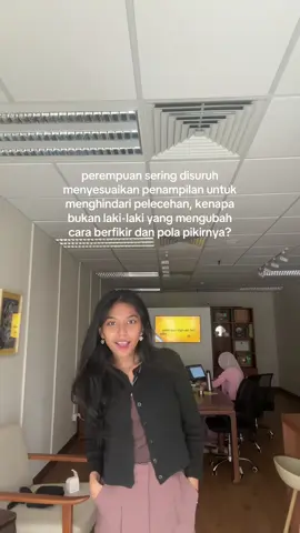 apa kita sebagai perempuan pantas buat dapat hal demikian? padahal yg harusnya disekolahin adalah otak kalian para laki2