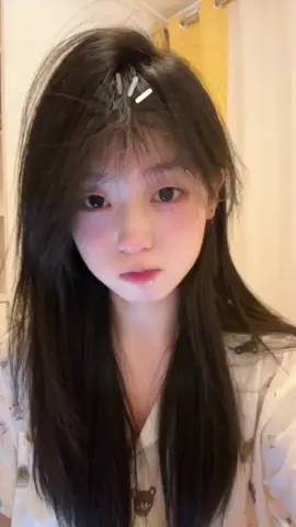 所有的人和事物都会骗你 但披萨不会 因为披萨只有6片8片12片 没有7片。 #今天长这样 #甜妹 #手势舞 #天秤座 