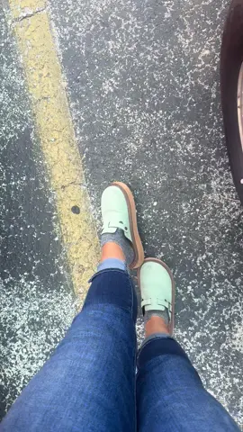 I live the minty green color too #platform #platformshoes #shoes #womensshoes #mintgreen 