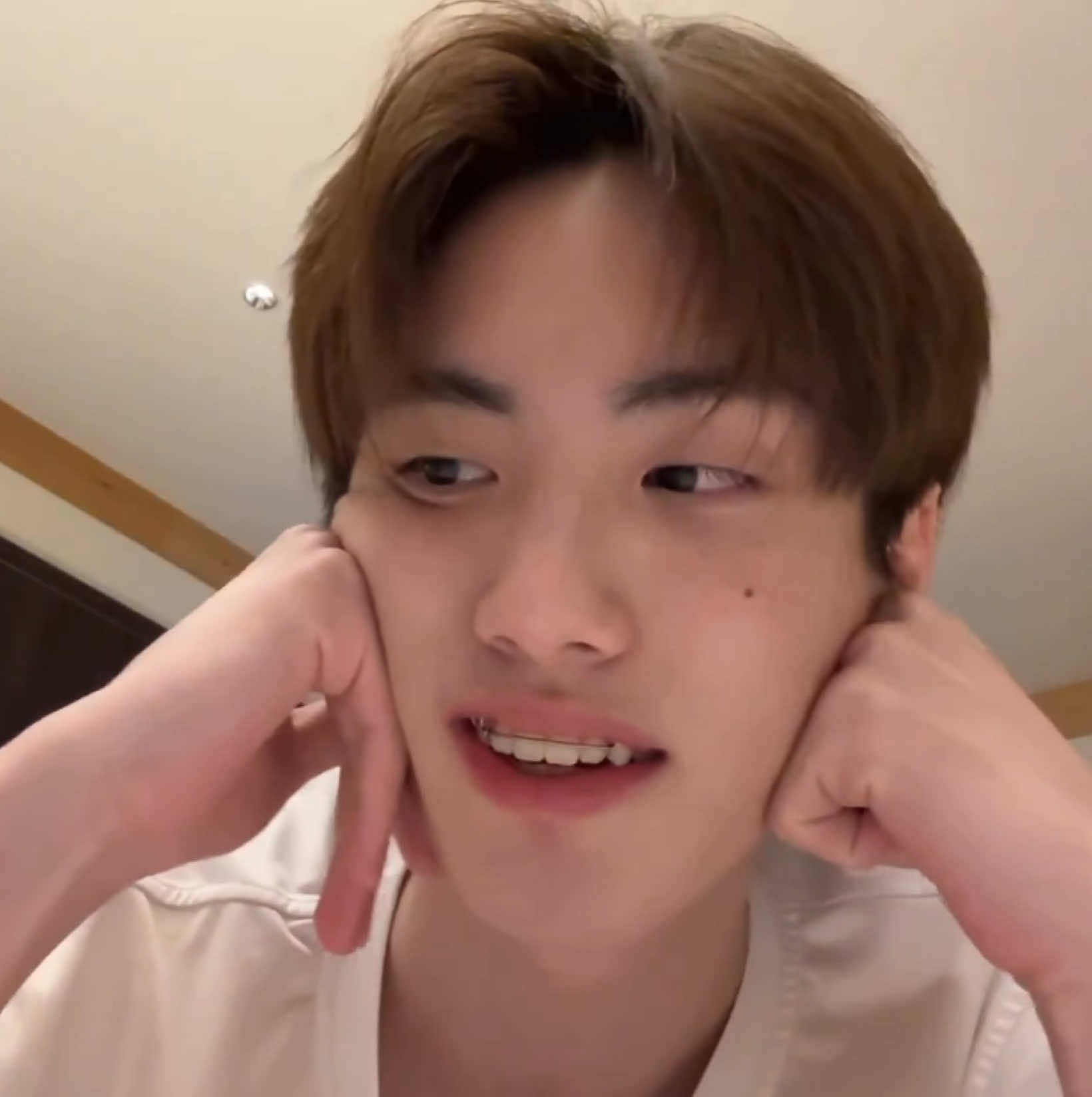 ไดอารี่ภูภู ฉบับเต็มมม ภูภูใส่รีหล่อมากยู้กกก  💖💖🥰🥰 #PHUTATCHAI #ภูธัชชัย