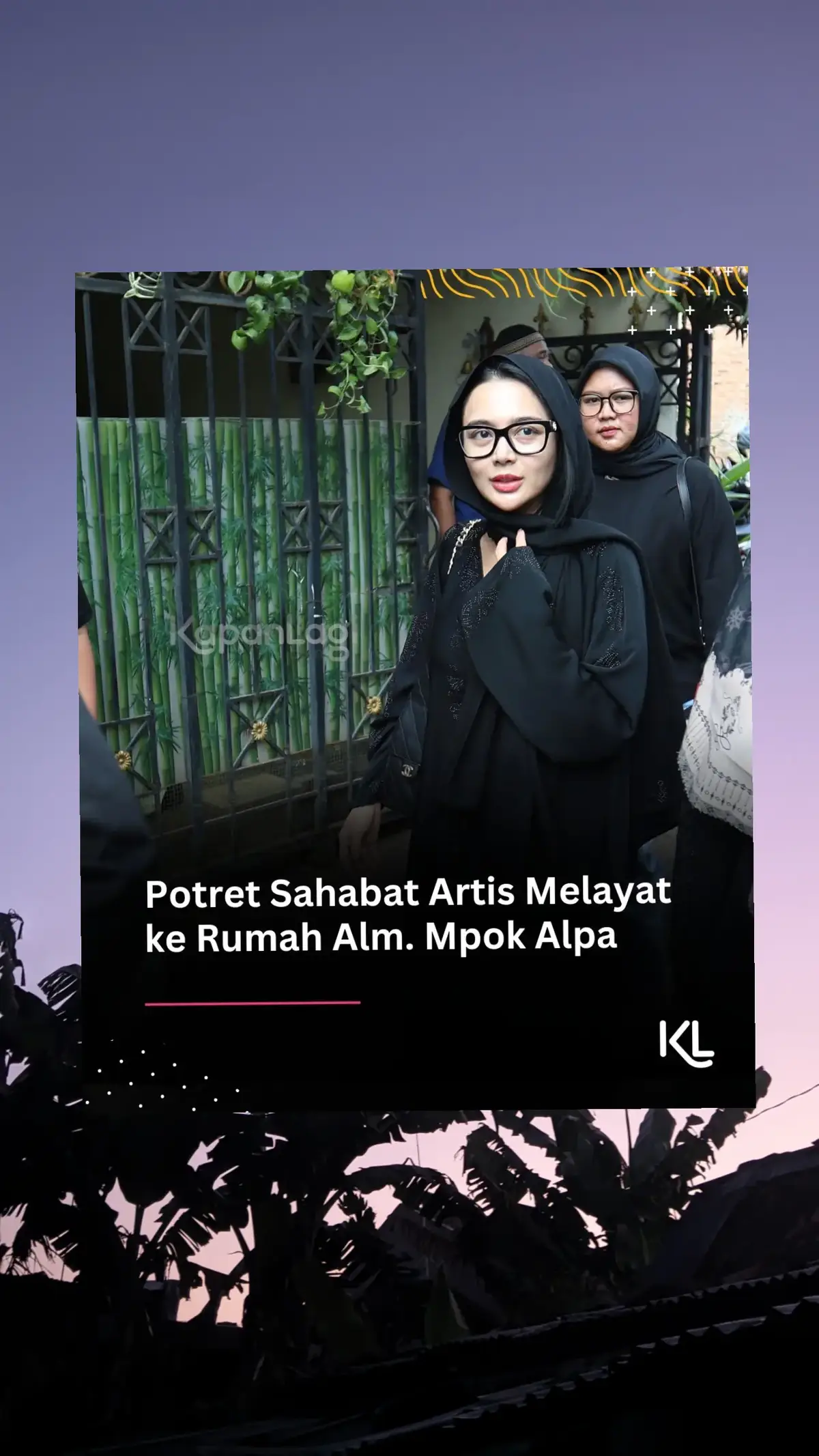 Nina Carolina atau yang lebih dikenal dengan Mpok Alpa meninggal dunia pada hari Jumat (15/8/2025) setelah tiga tahun berjuang melawan penyakit kanker yang dideritanya. . Sosok Mpok Alpa yang lucu dan baik hati semasa hidup membuatnya dekat serta dikagumi oleh rekan artis. Tak heran banyak selebriti yang datang untuk melayat dan ikut berduka. . Berikut ini potret beberapa artis yang datang untuk mengucapkan belasungkawa.  #mpokalpa #komedian #artis #fyp #foryou 