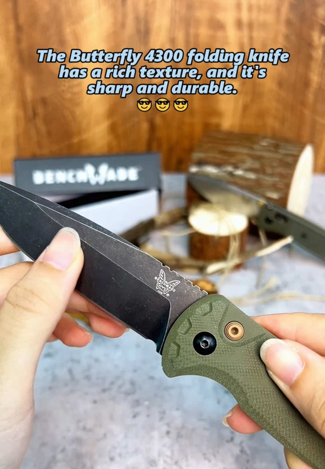This is my favorite little knife,super sleek and refined. #KnifeGear #unboxingknife #outdoorgear #pocketknife #edc  