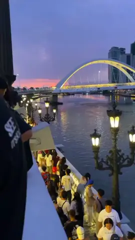 Binondo-Intramuros  Bridge  #binondo #intramuros  #intramurosmanila   #manila #nightview  #tiktoktrend #fyp #foryou  #foryoupage 