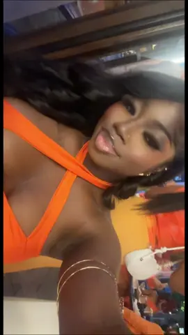 orange is my color 🧡 #marketingandmimosas #atl