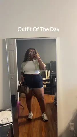 Quick errands outfit of the day #OOTD #ootdinspo #contentcreator #fypage 