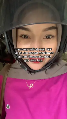 mencintainya setinggi langit, namun harus tenggelam sedalam samudra
