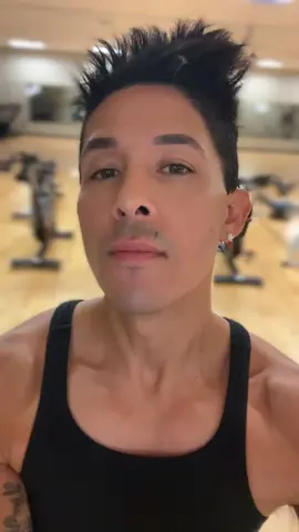 #buger #nose #howtocheck #lol #jessemedeles #tiktok #hair #fro #GymTok #gym #cardio 