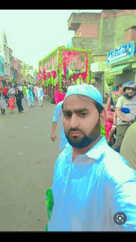 tinding video #first video #foryou #aaka ka mohalla #madine ki Gali #viralvideo 🥰💕💕🤲🏻