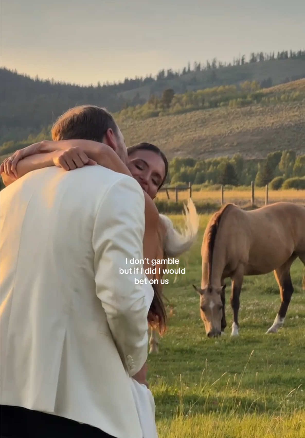 One day I’ll stop posting wedding content but today’s not the day !!!!!!! 