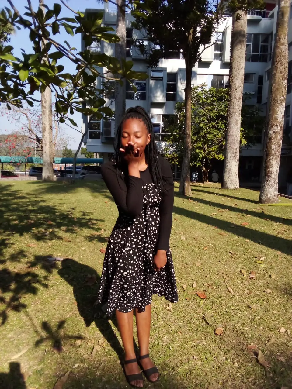 The sun isn’t the only thing rising ☀️   A new vibe is blooming…   Stay close 👣💎 #blàckrubies  #EnergyShift  #africangirlvibes  #watchthisspace #blàckrubiesandiswa #OOTD 