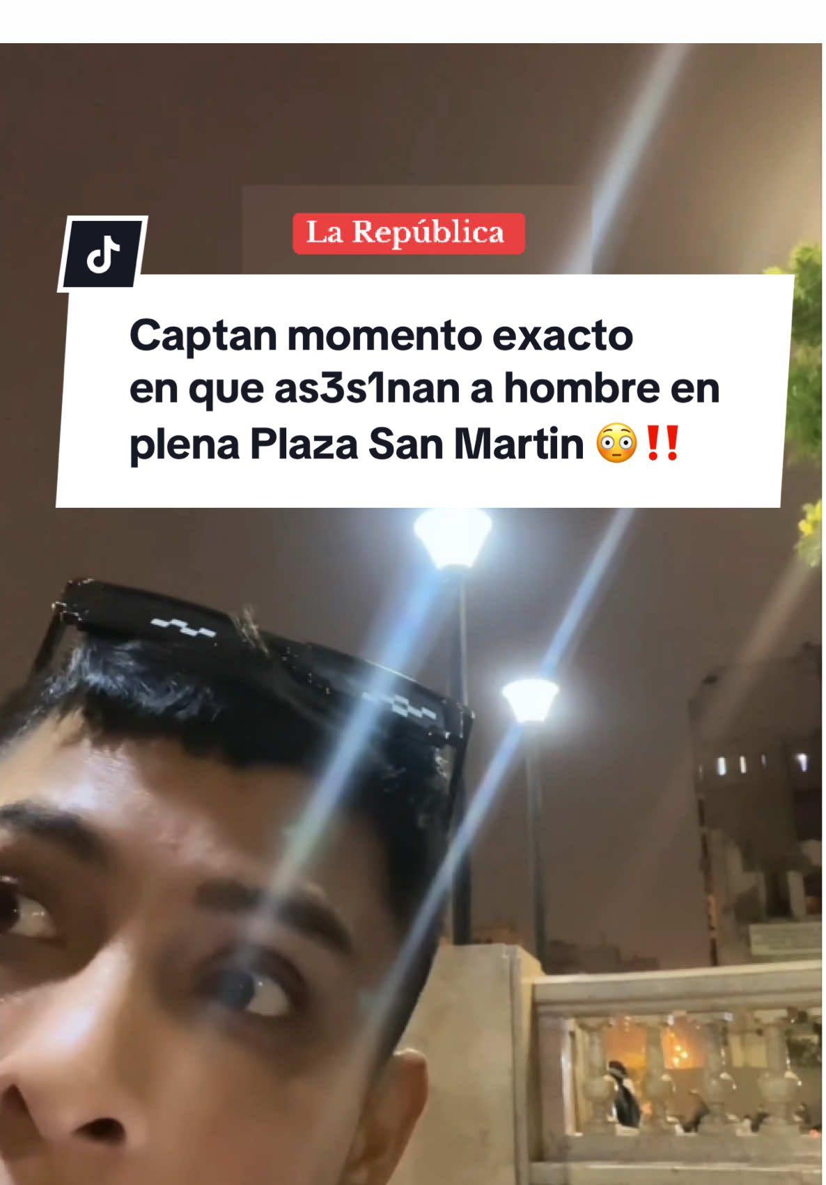 Captan momento exacto en  el que as3s1nan a hombre en  plena Plaza San Martin 😳‼️  #larepublica #plazasanmartin #cercadodelima #PNP #centrodelima #noticias #impactante #lima #peru 