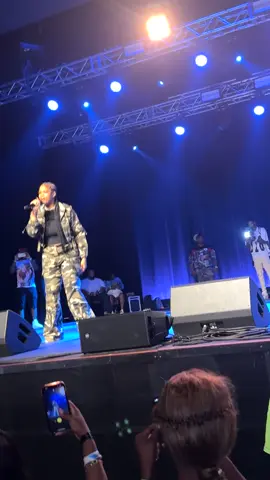 another day, another flippa video 🫶🏼 @Flippa T🤸🏽‍♀️✨ fine shit 🫶🏼🖤🤍 #flippa #fyp #fypage #foryoupage #concert #fypシ゚viral #viral #viralvideo  