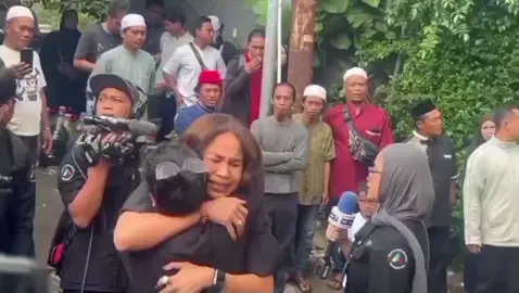 Melaney Ricardo Terisak, Kenang Mpok Alfa yang Penuh Canda & Kebaikan #melaniricardo #fyp #foryoupage #trending #viral 