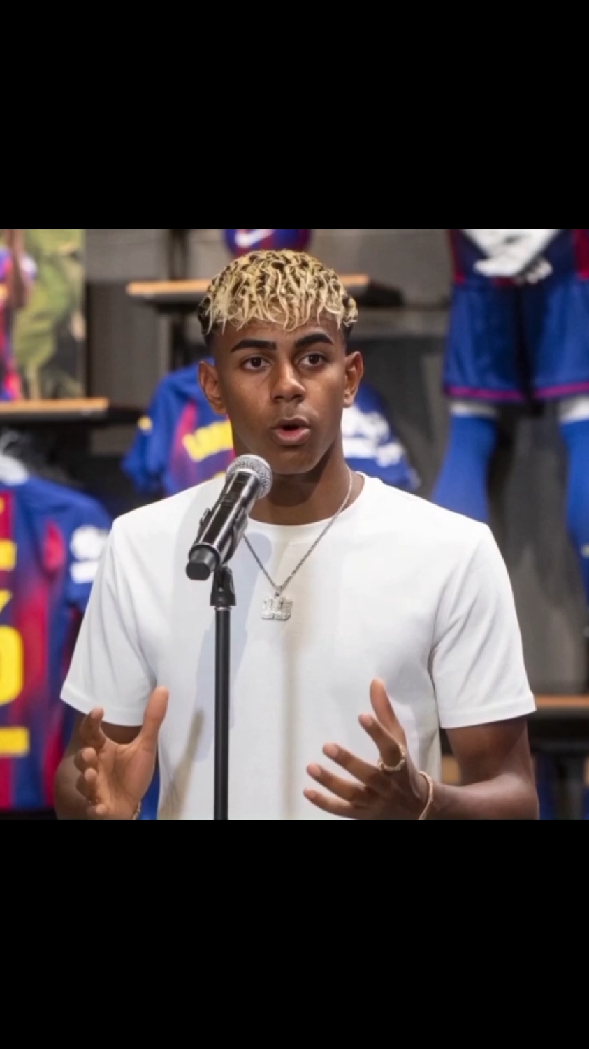 VAI NO VAPOR @Lamine Yamal 😱 #lamineyamal #fcbarcelona #brazilianfunk #phonk #funk 