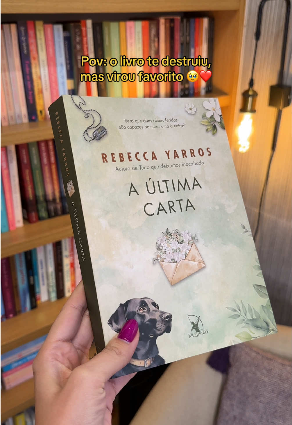 Vocês me avisaram que o final era agridoce, mas eu definitivamente não estava preparada 😭😭😭😭 📖A última carta, Rebecca Yarros #books #booktokbrasil #livrosfavoritos 