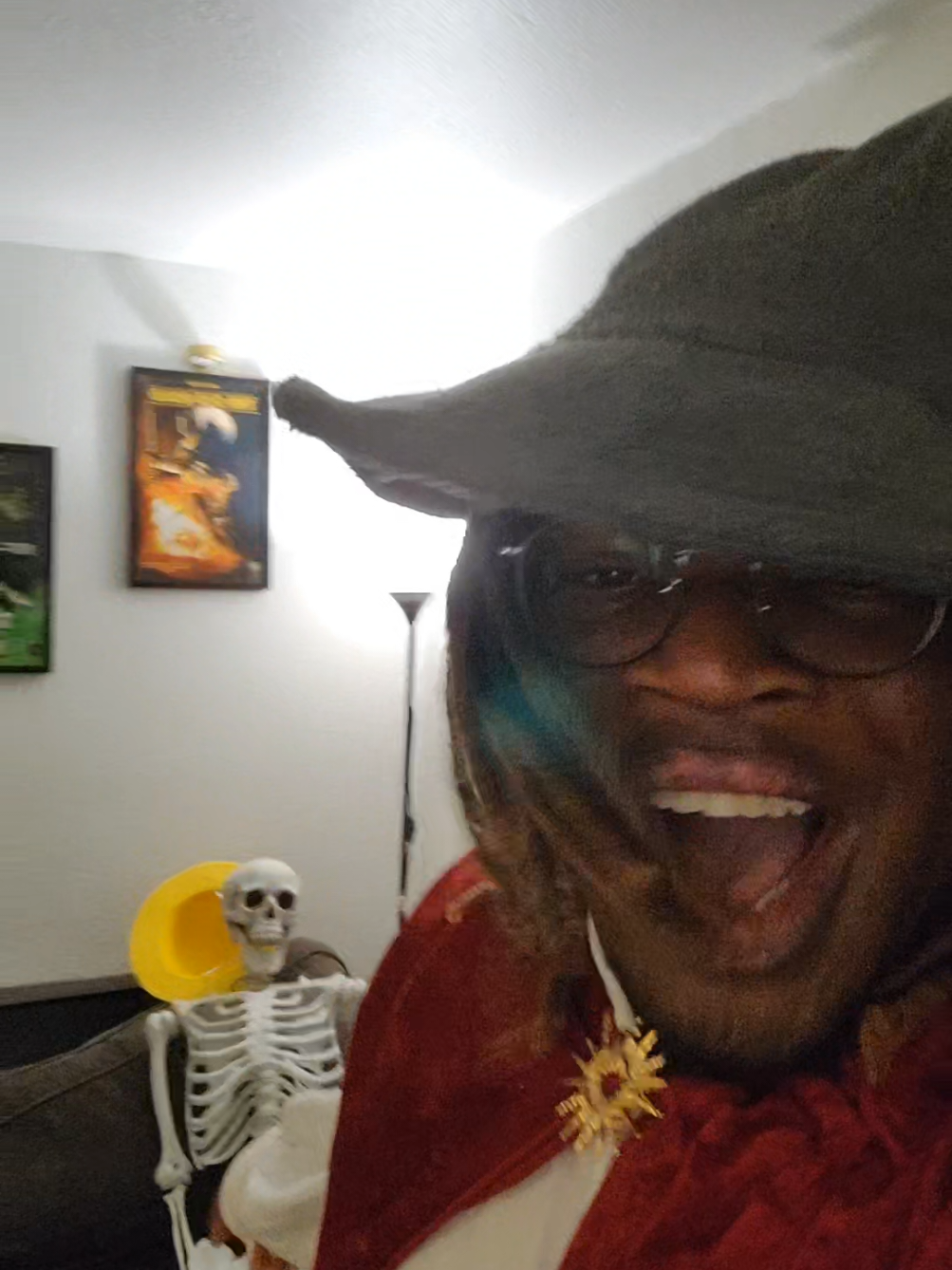 Don't tease a wizard unless you want to get hit with a max level blizzard. Like I'm sorry that I have feelings.  Also album dropping on Bardify premium in the 4th era #blackpurist #wizard #wizardposting #dungeonsanddragons #fantasy 