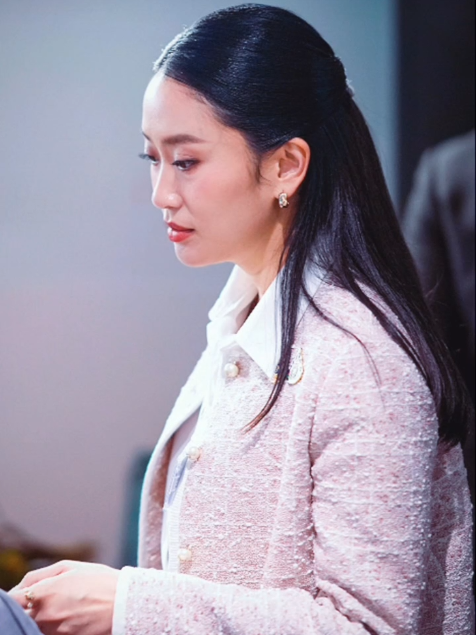 Cho dù Ing không còn là Thủ Tướng nữa thì đối với tôi, Ing đã rất tuyệt vời rồi. Dù Ing ở cương vị nào đi chăng nữa thì Ing vẫn mãi trong tim tôi. Phía sau Ing vẫn mãi còn có tôi và những người luôn yêu thương Ing ❤️ @ingshin21  🇻🇳🫶🏻🇹🇭  #thutuongthailan #Paetongtarnshinawatra  #primerthailan #นายกรัฐมนตรี #แพทองธารชินวัตร 