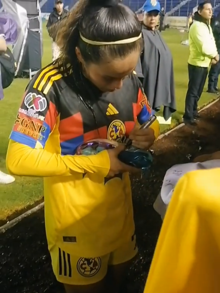 ALEXA SOTO ✍️⚽🔥 #ligamxfemenil #futbol⚽️ #clubamerica #pyp #viral @alesotoo20 @Club América 