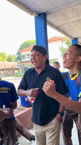 siapa sih yang gk tau guru ini😎#smkn2kotaserang #banray89 #banray #baban #f #fyppppppppppppppppppppppp 