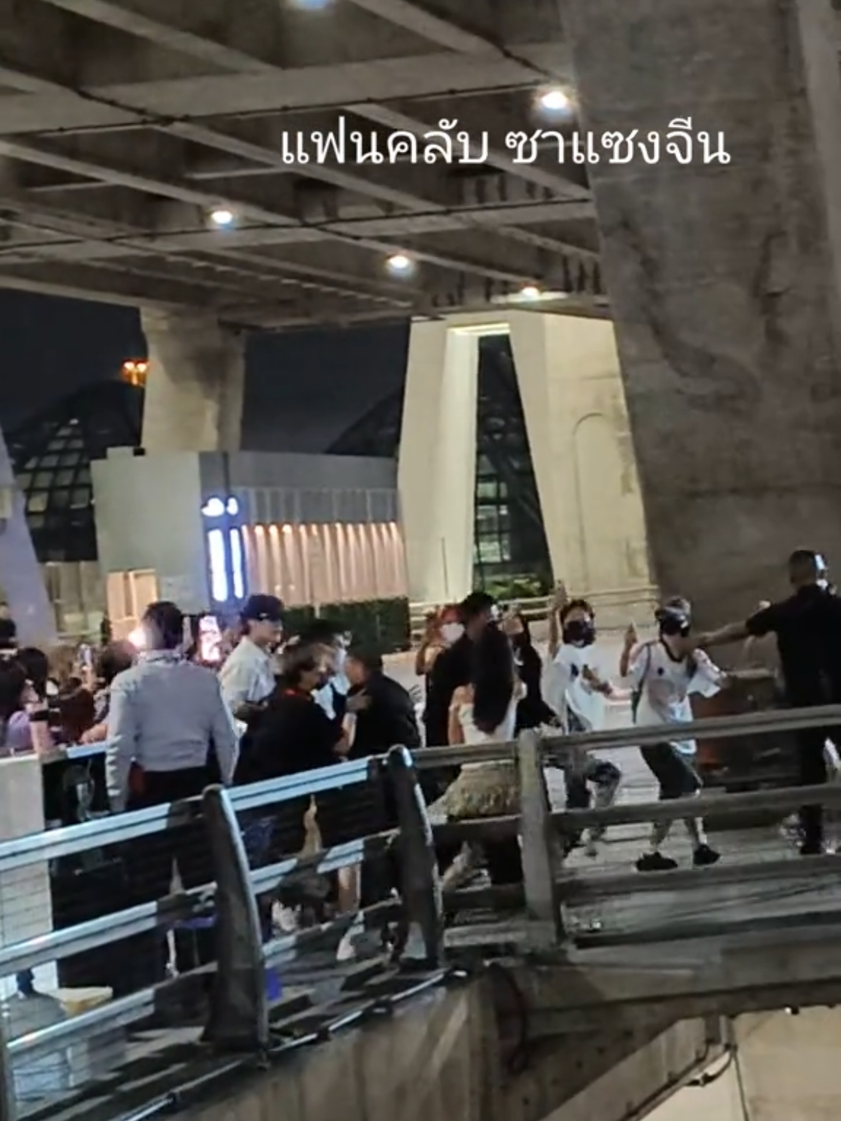 อยากด่าซาแซงทุกตัว!!! #WelcomeZhanChengtoBKK #ZhanXuanxLiuXuanchenginBangkok #zhanxuan #liuxuancheng #revengedlove 