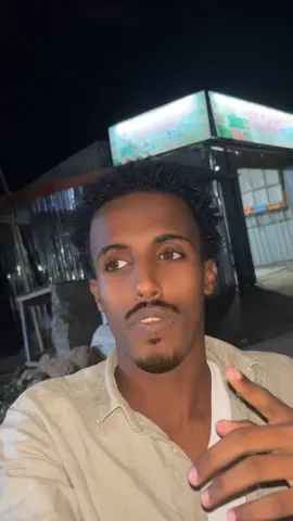 warkygu uu cad yahay imikaba 😂#somalitiktok #fyp #hargysa_somaliand 