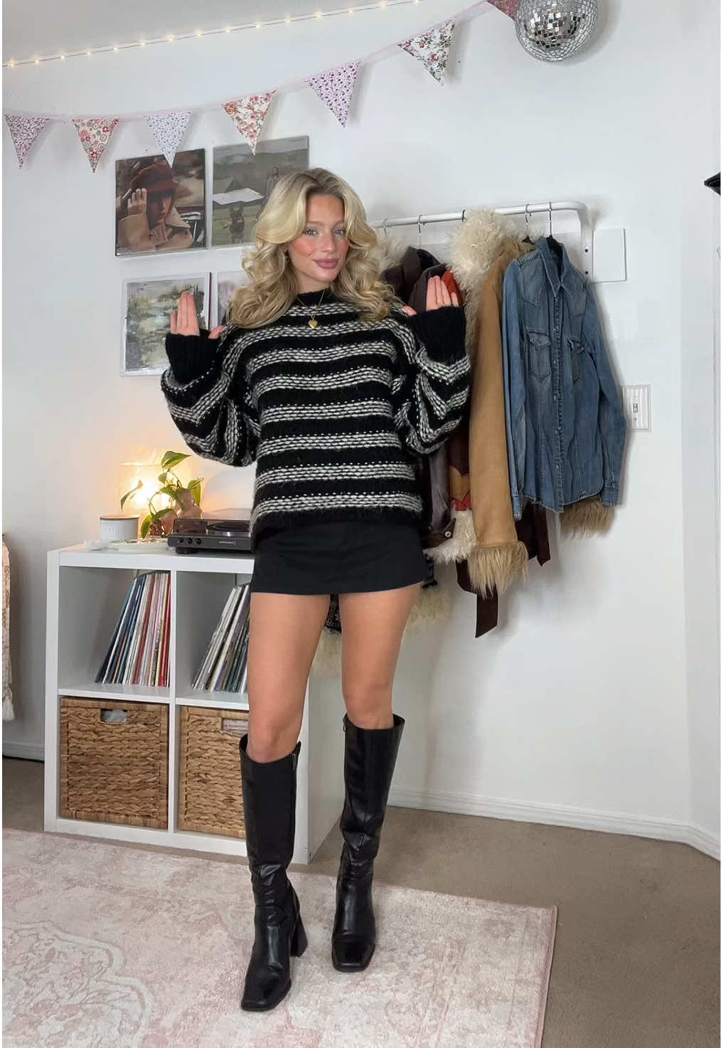 FINALLY SWEATER WEATHER 🍂☕️ #sweaterweather #fall #fallfashion #outfitinspo #sweater 