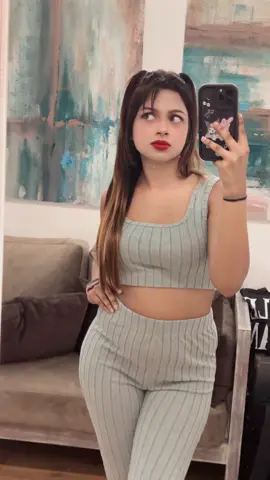 Ko kiss🥹❤️#srilankan_tik_tok🇱🇰#milliondollaraudition#wheneverwherever#fypシ゚#viral