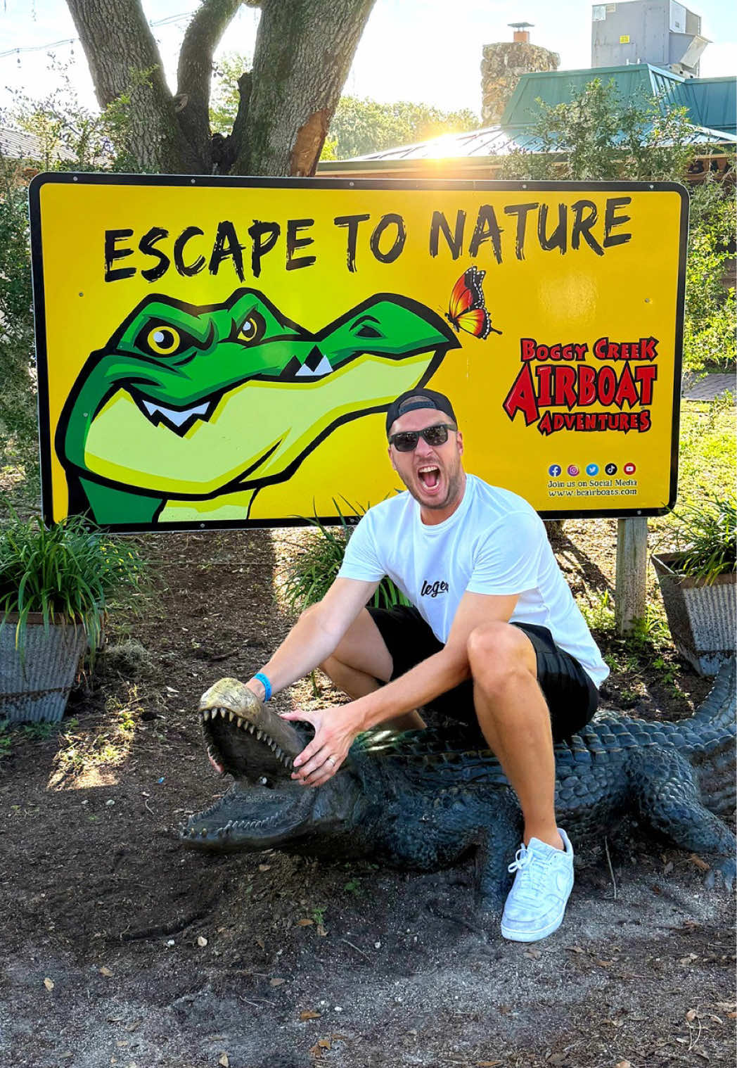 Surprising My Wife With An Alligator 🤣🐊 #Alligator #Surprise #BoggyCreek PRTrip