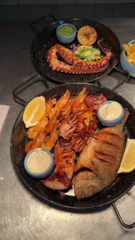 #cinquebistro Satu Mare☎️0771-567.271 Oradea☎️0771-567.555 @glovo #tazz #frittomisto #caracatița #fishtodoor            