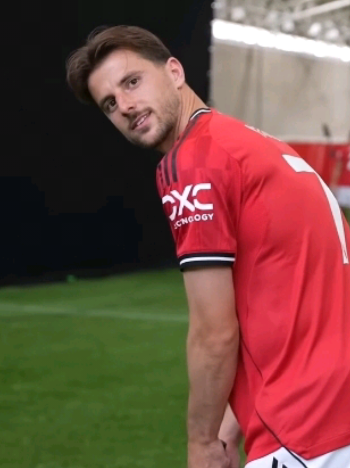 Mase's little content in United's new YouTube video #masonmount #mount  #masonmountedit #manchesterunited #foryou 