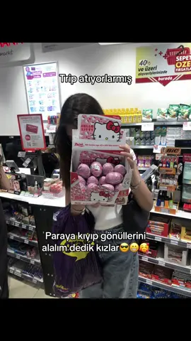 Varmı isteyen #hellokitty #keşfet #kesfetteyiz #kesfetbeniöneçıkart #kesfetbenial 
