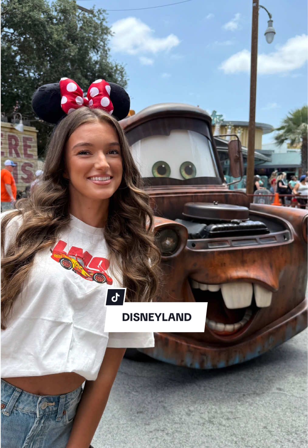 DISNEYLAND, California 🐭🎡✨ finally visiting Radiator Springs 🌵🚘 #usaroadtrip #roadtrip #disneyland #carsland 