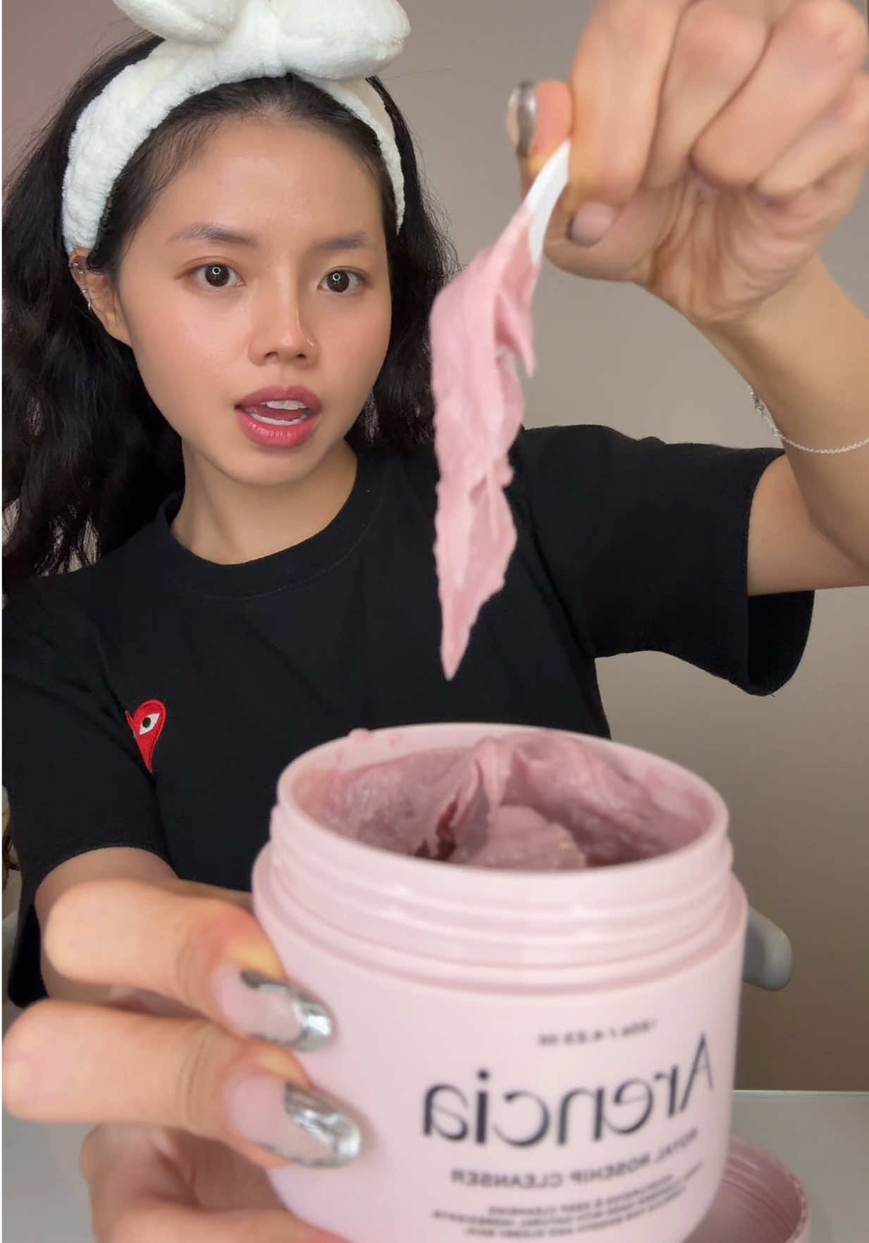 Get unready with me Products: - @Arencia - Royal Rosehip Cleanser #nighttimeskincareroutine #arencia #arenciacleanser #cleanser #cleanserskincare 