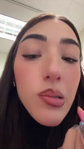 help me with my lipliner please 🥲!! #lipliner #makeup #lipcombo #lipkit #glamlite 
