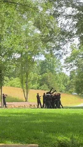 But he had 14 groomsmen so at least one of them was going to catch him 🤷🏻‍♀️😉 #weddingfail #WeddingTraditions  #bts #photographersoftiktok #groomsmen 