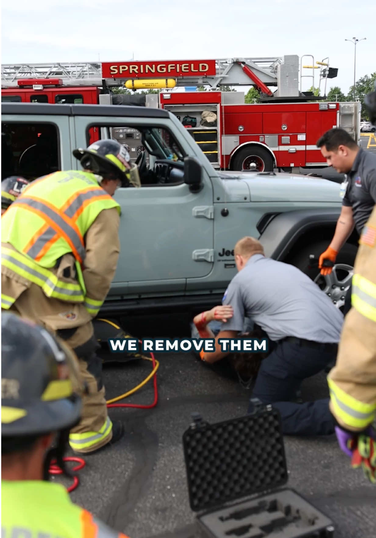 Did you know all firefighters in Springfield are also EMTs? Meet Mike: firefighter, EMT, and often one of the first to arrive at emergency scenes. In this docudrama for SPS middle schoolers, he shares how Springfield firefighters handle triage, patient care, vehicle extrication, and scene safety during a crash. Real lessons. Real heroes. Real impact. We’re grateful for first responders like Mike who make a difference every day, and excited for a new school year filled with opportunities to educate and inspire the next generation of EMTs in our community. 👏 #alliancehce #healthcareeducation #futurehealthcareheroes #emt #emtstudent 