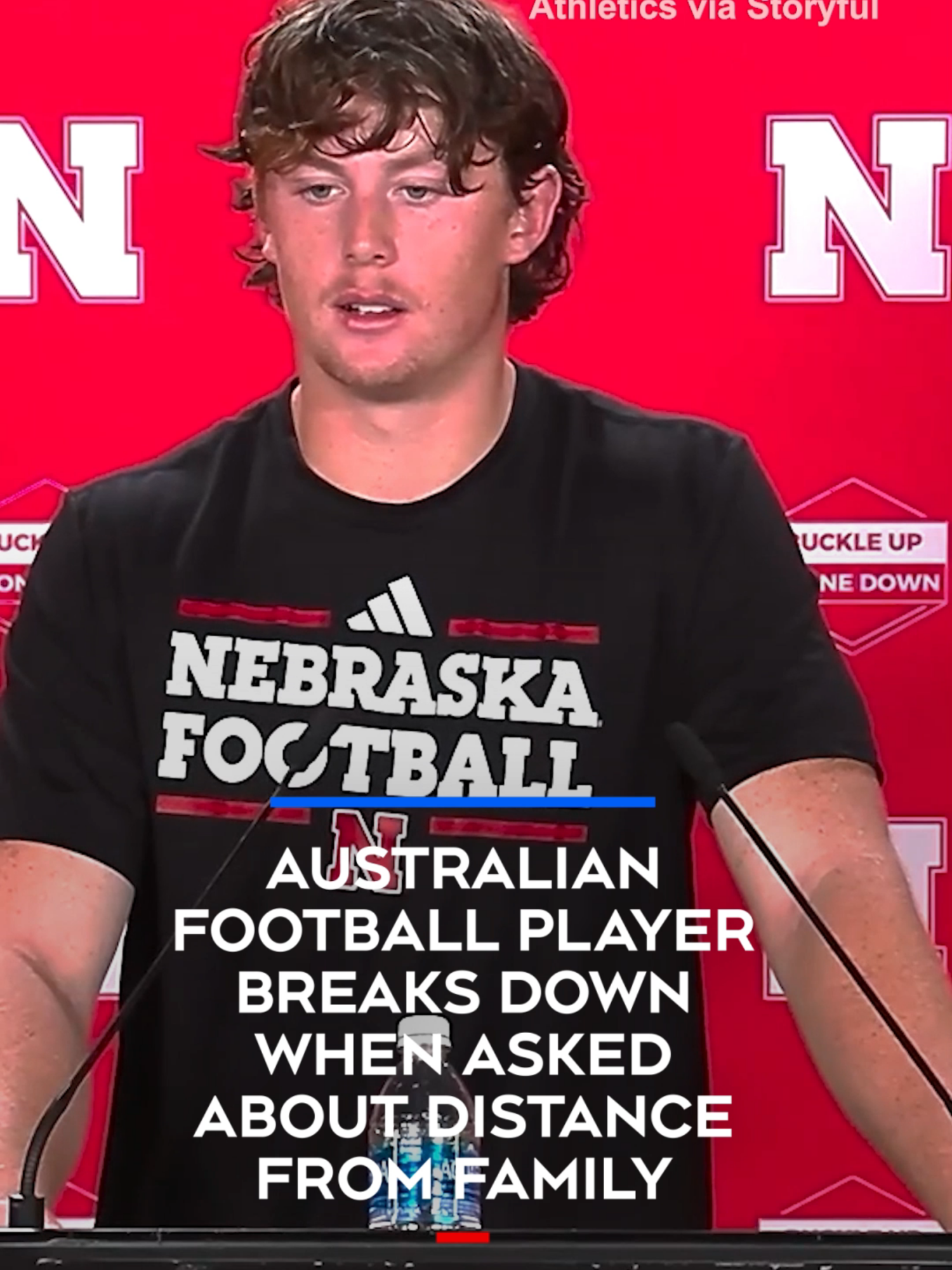 Australian Archie Wilson, who recently joined the Nebraska Huskers to play college football in the United States, got emotional when asked a question about his family during a press conference on Tuesday, August 12. Footage released by Nebraska Athletics shows the 19-year-old – who was still 18 as of August 12 – bursting into tears when asked how he coped with his family being far away. “That part’s hard,” Wilson said before apologizing and starting to cry. “I got two little brothers, and my mom and dad, and yeah, that’s the tough part about being here.” “I love them a lot and I miss them, but I mean, they know this is what’s best for me.” Wilson recently joined the University of Nebraska as a punter to pursue his NFL dream, according to Australian news reports. Wilson’s family said seeing him breaking down in tears was “hard to watch,” Nine reported. #ctvnews #news #usa