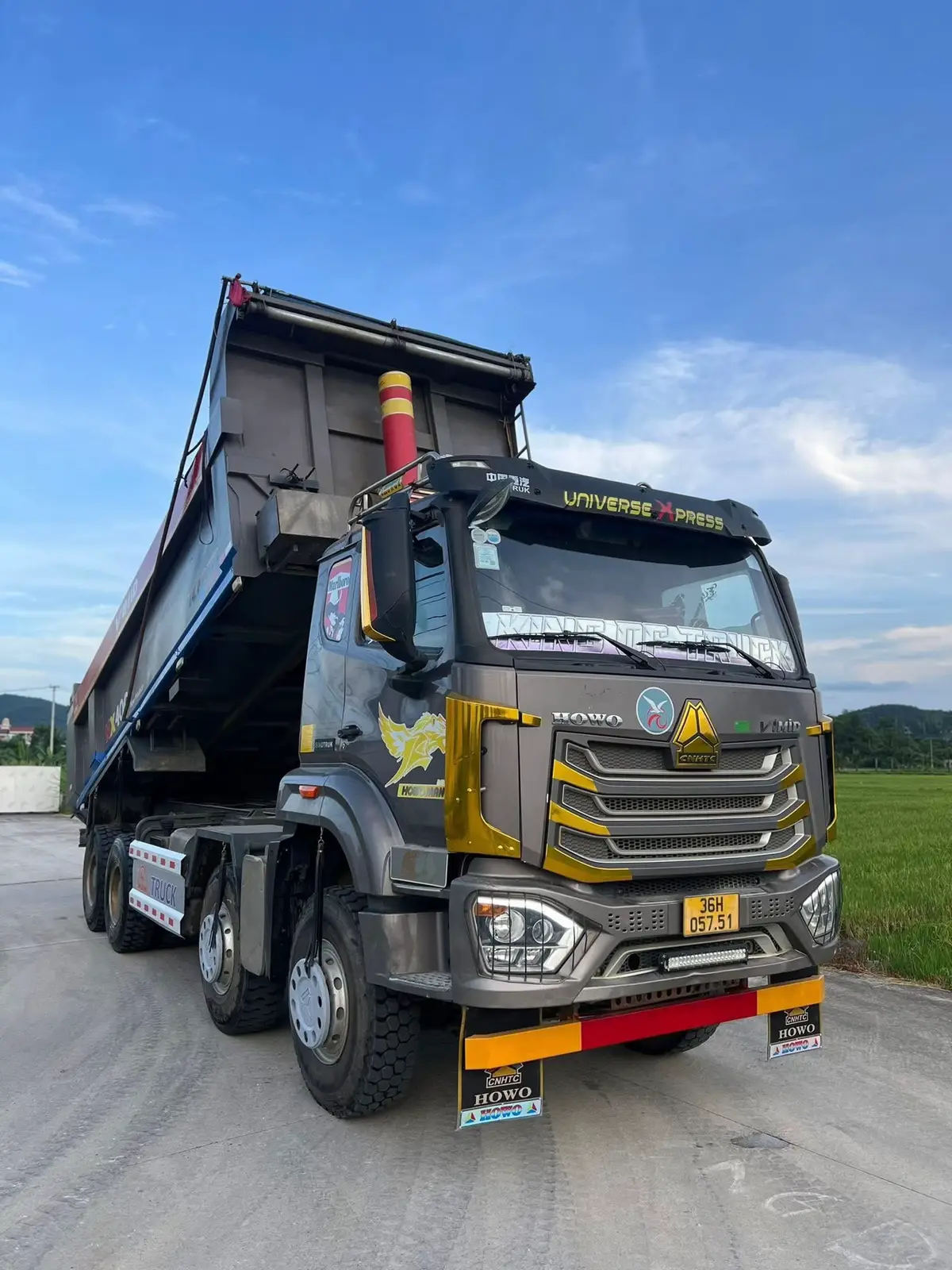 nx400 bom sịn lăn bánh 8/23 vừa khám xe chất zin toàn tập full đồ cơi thuỷ lực lót nối đầy đủ. Giá mùa mưa ae alo là mua đc xe. Ae đúng chân Alo e0915000625