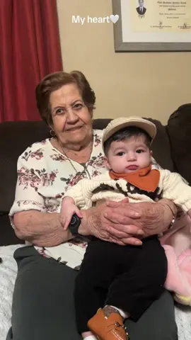 Our rock🤍 #grandmasoftiktok #fyp #abuelita 