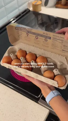 once you start eating whole foods, that’s the only foods your gonna start craving. #balancedlifestyle #wholefoods #cleanlifestyle #mindfuleating #breakfastmeals 