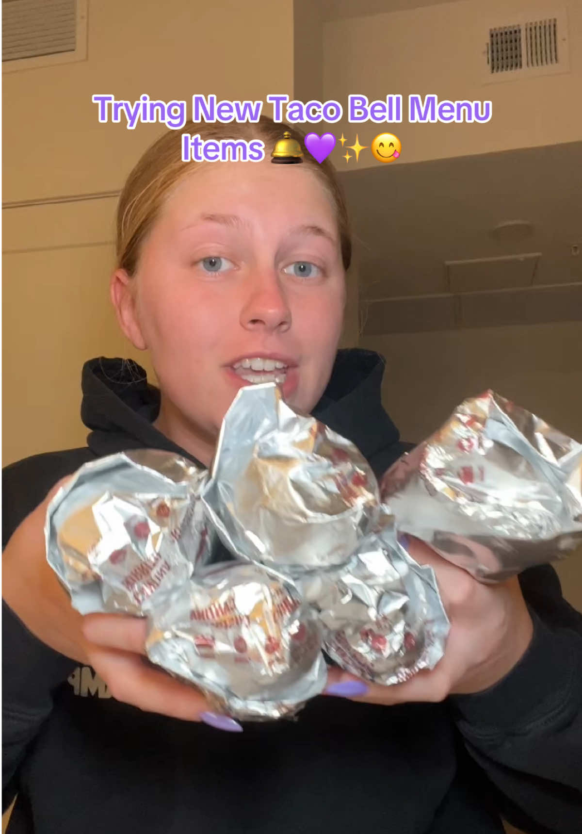 Trying ALL of Taco Bell’s NEW menu items 🤩😋 #tacobell #newitems #fastfood #cheesystreetcahlupas #Foodie #FoodTok 