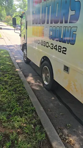 welp, system isnt kewling! #hvac #kewling #shotscar_is_back #acrepair #acmaitenance 